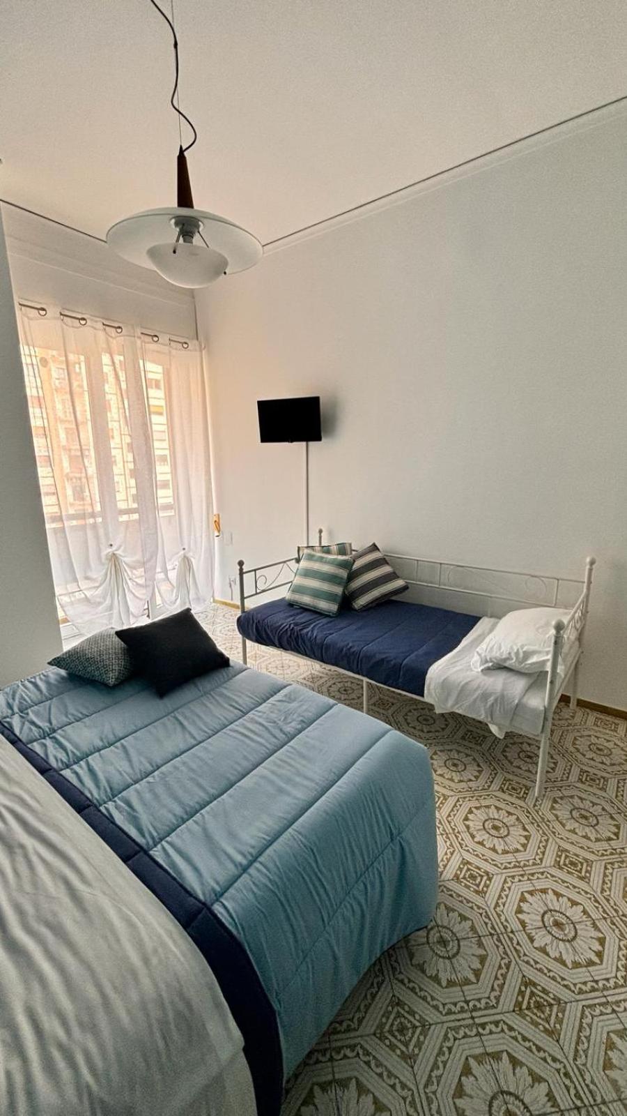 Reginella Guest House Salernes Extérieur photo