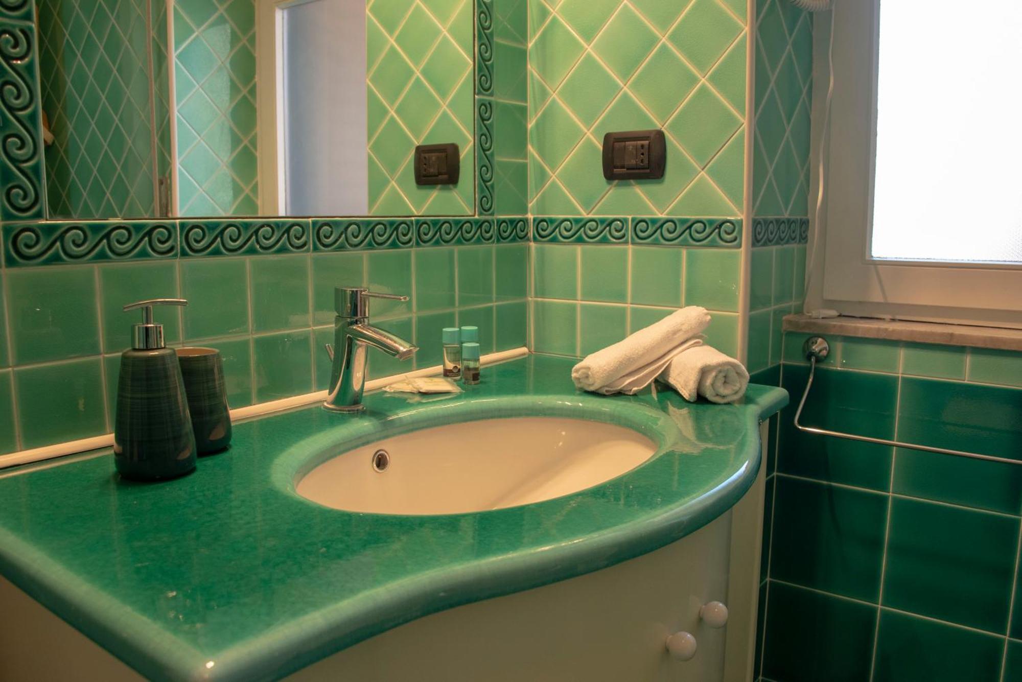 Reginella Guest House Salernes Extérieur photo